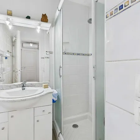 Apartmán 3 Pieces Climatise Avec Parking A - Fr-1-326-872