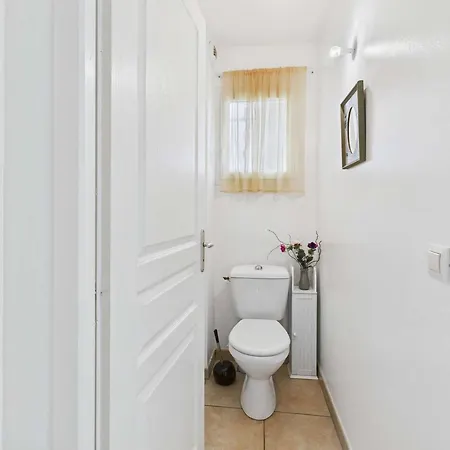 Apartmán 3 Pieces Climatise Avec Parking A - Fr-1-326-872