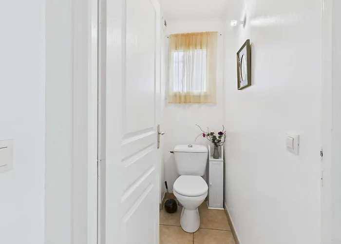 Apartament 3 Pieces Climatise Avec Parking A - Fr-1-326-872